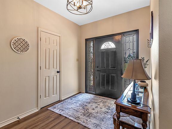 5th image of 1109 Sherwood St