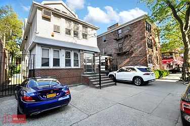 Rented by Happy 8 Realty