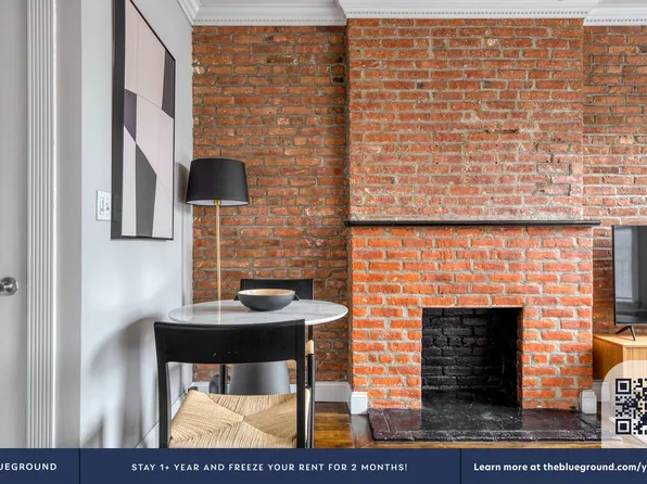 566 Hudson Street image 7 of 19