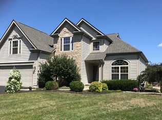 8201 Glenmore Dr, Powell, OH
