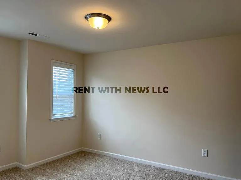 2608 Jazzy St — Photo 25