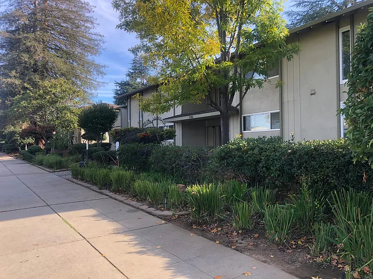 Blossom Hill Garden Apartments — Photo 16
