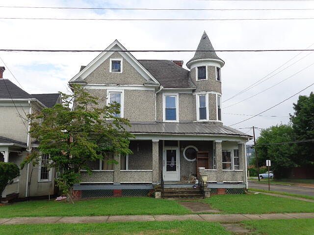 2nd image of 201 E Prospect St