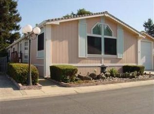 7 River Bend Dr, Lodi, CA 95242