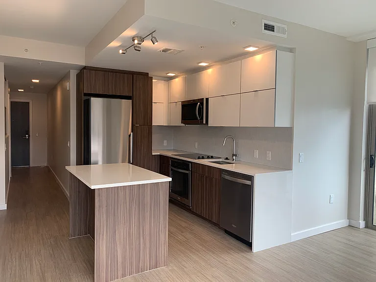 Artline Apartments — Photo 34