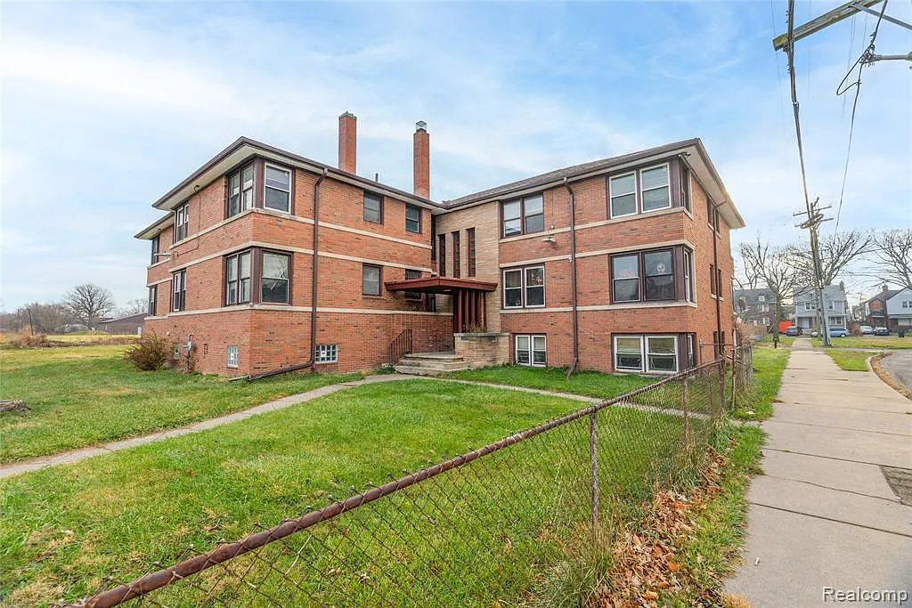 1 bed, 1.0 bath, 800 sqft, $1,000 — Photo 2