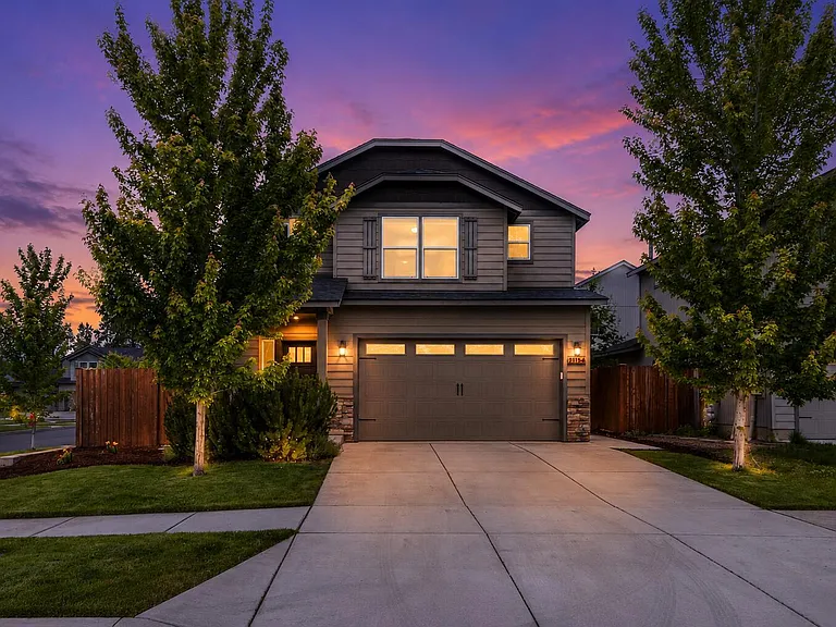 21154 Darnel Ave — Photo 40
