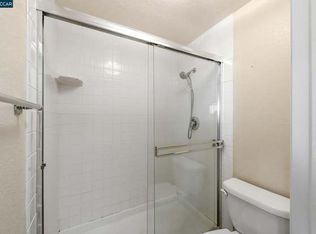301 Lake Dale Ct, Martinez, CA 94553