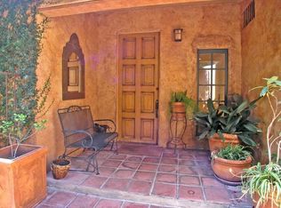 8584 Franklin Ave, Los Angeles, CA 90069