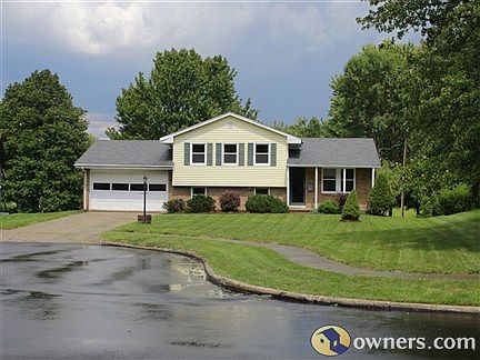 Street view from cul-de-sac.