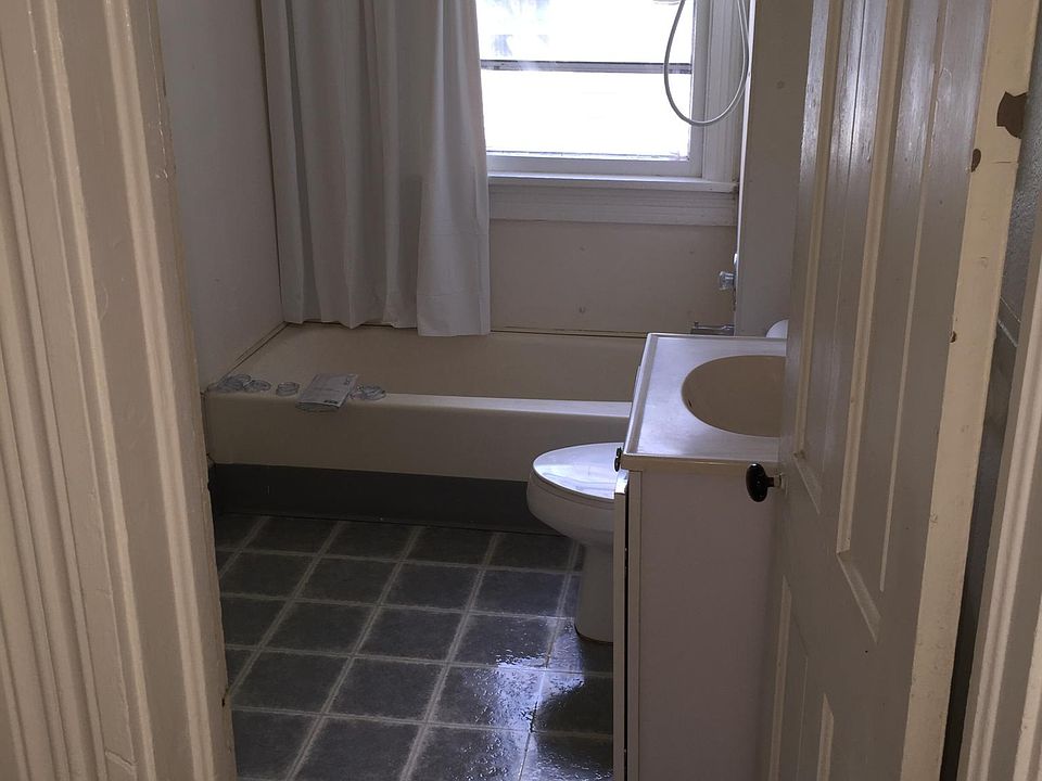 2nd image of 1614 King St