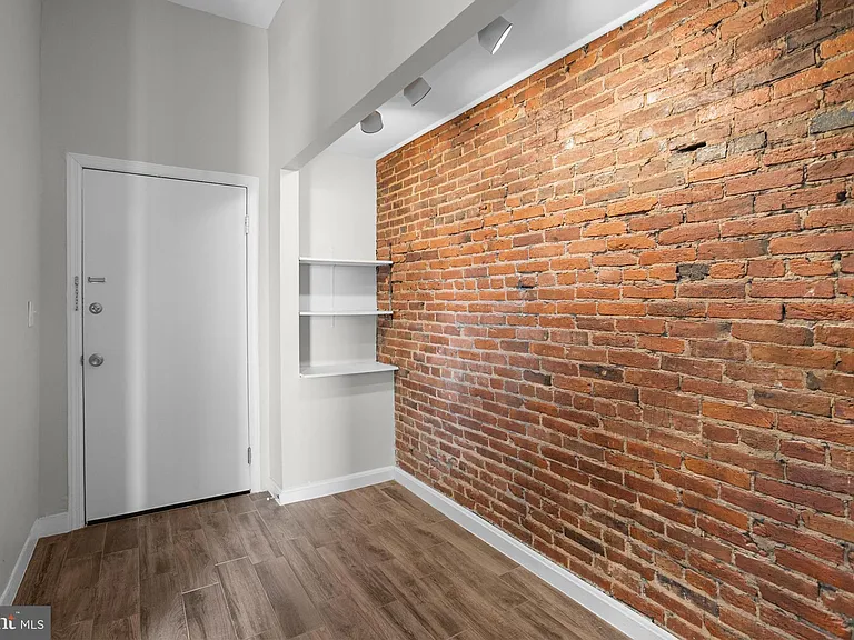1602 Park Ave #3F — Photo 8
