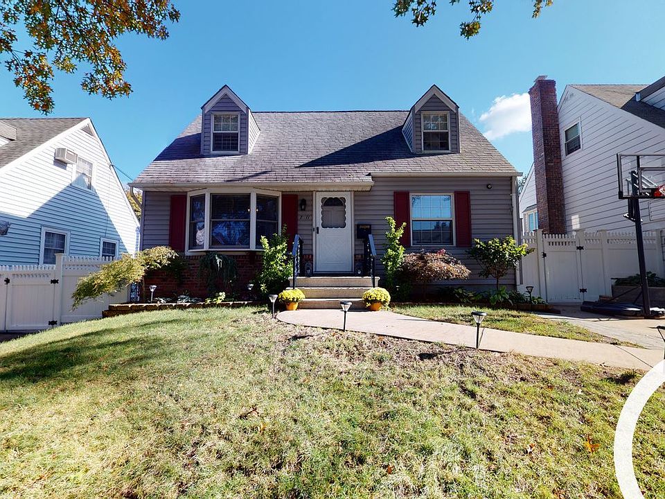 1st image of 711 Leggett Pl