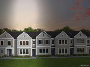 1027 Lyndon Station Dr, Pineville, NC 28134