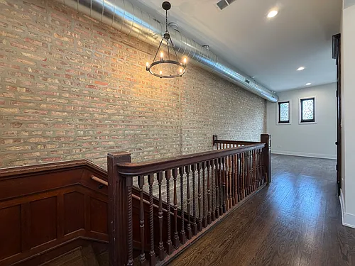 434 E 48th St #2 Photo 1