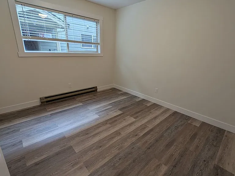 509 N Black Ave #1-8 — Photo 6