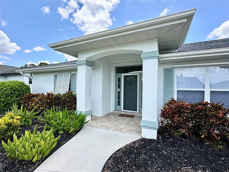 5024 Southern Pine Cir — Photo 10