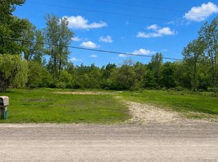 8085 W Newburg Rd, Carleton, MI 48117