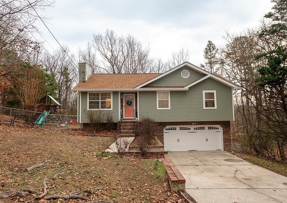 1st image of 136 Campbell Cir