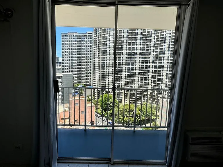 1920 Ala Moana Blvd #1410 — Photo 19