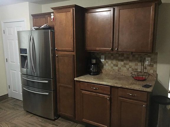2nd image of 2912 E Allerton Ave