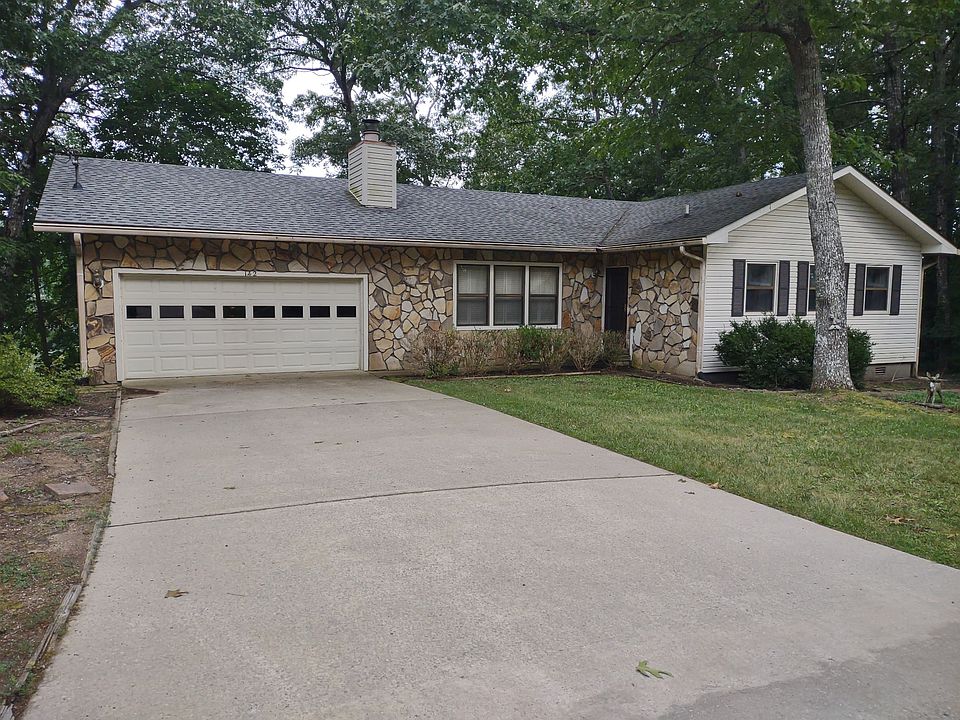 1st image of 142 Canterbury Dr