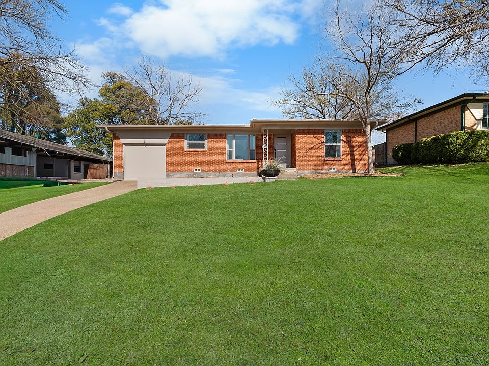 1st image of 2211 Longwood Ln