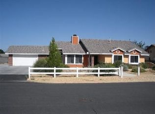 13516 Ivanpah Rd, Apple Valley, CA 92308