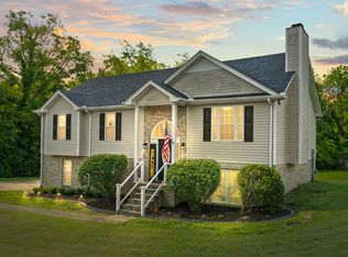 1001 Willow Creek Dr, Goodlettsville, TN 37072