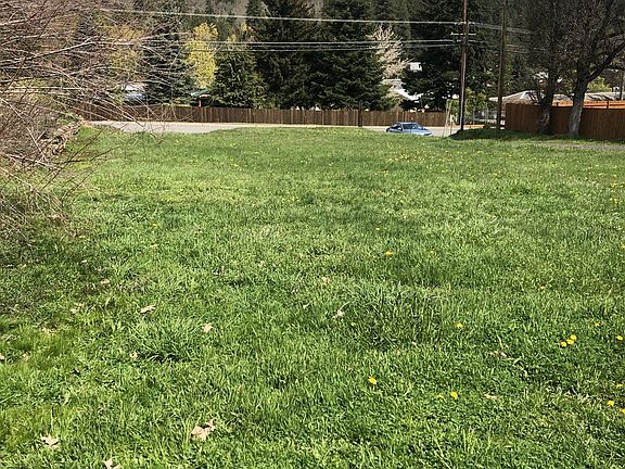 3rd image of 145 NW Loop Rd