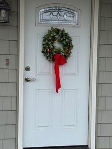 28 Meadow Ave, Agawam, MA, 01001