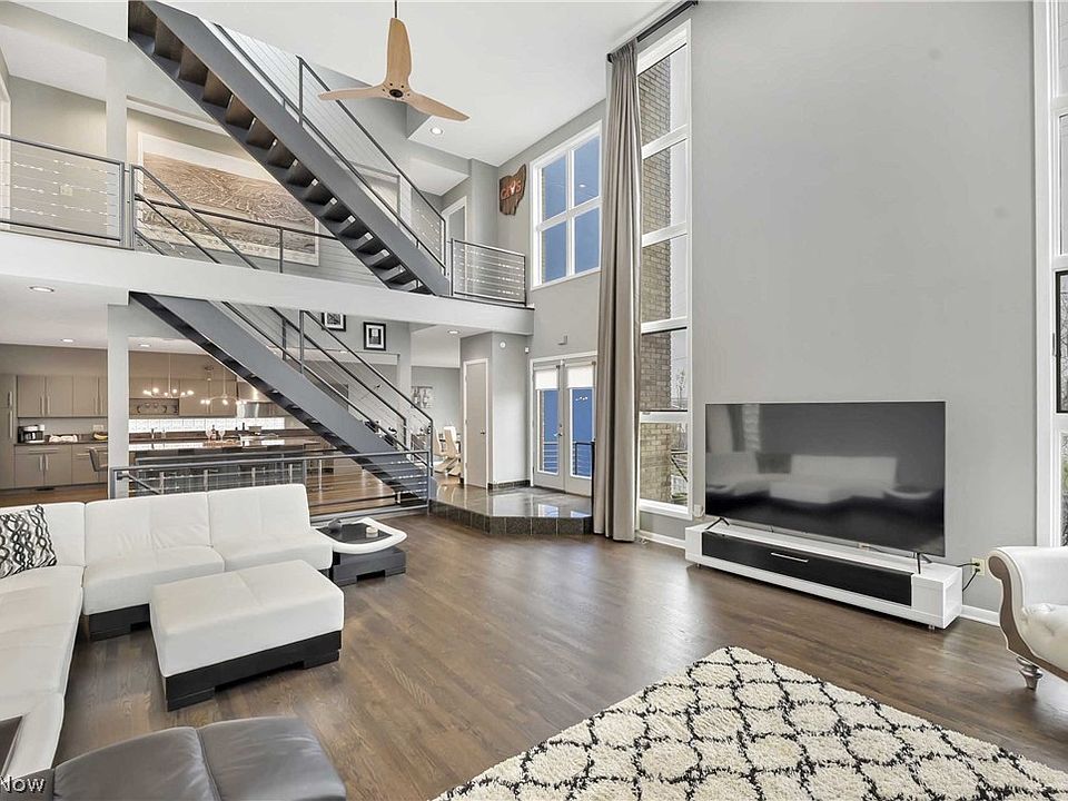 505 University Rd, Cleveland, OH 44113 Zillow