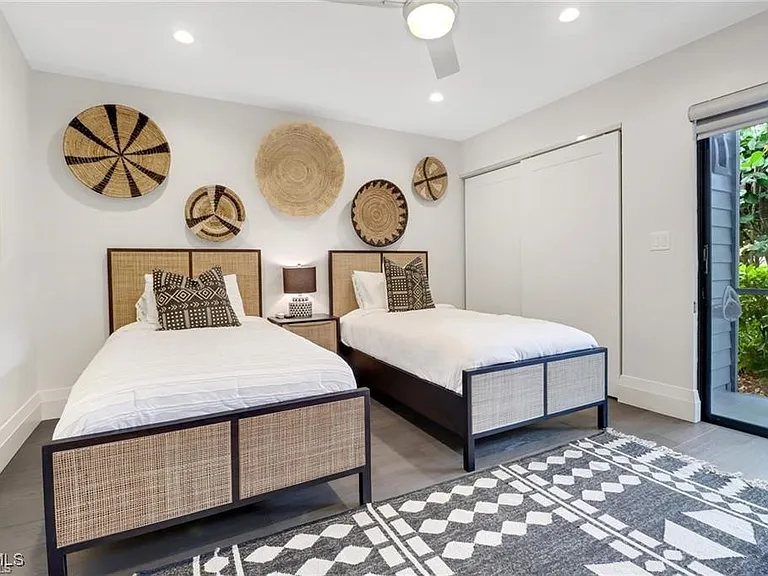 27052 Kindlewood Ln — Photo 20