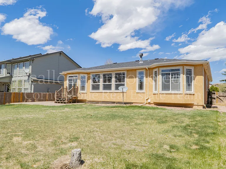 3305 Hollycrest Dr — Photo 37