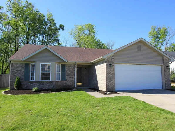 7711 Cherrybark Dr, Indianapolis, IN 46236