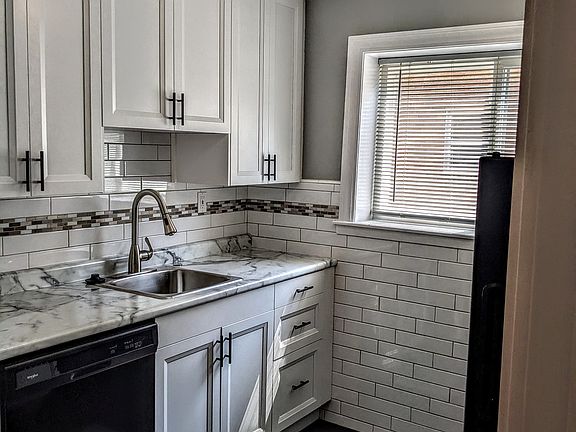 2nd image of 7124 Jamieson Ave #1E