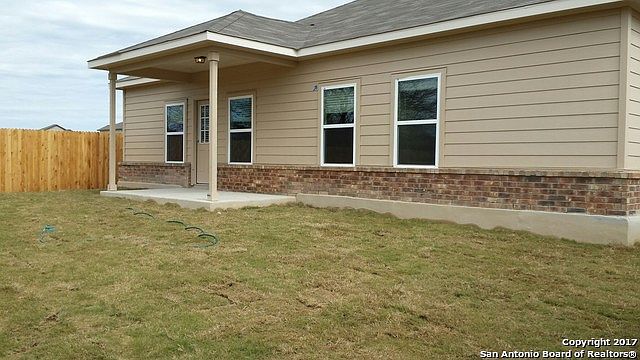 2nd image of 326 E Bennelli