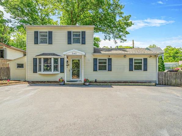 242 Lower Rocky Point Road, Sound Beach, NY 11789
