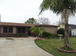 802 W 11th St, Freeport, TX 77541