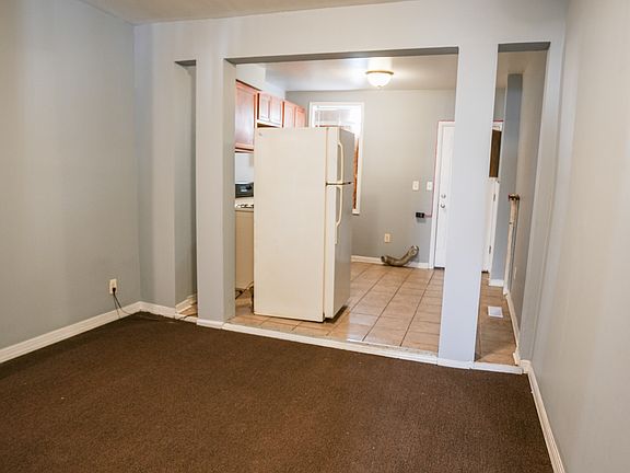 5th image of 1911 Christian St