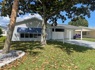 852 Cortez Ave, Lady Lake, FL 32159