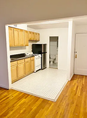 Rented by Paley Management | media 24