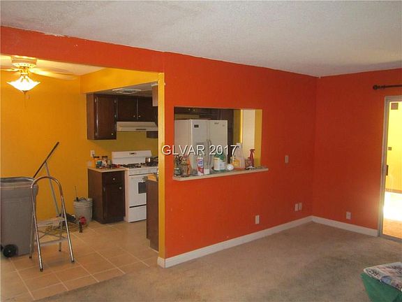 3rd image of 1405 Vegas Valley Dr APT 159