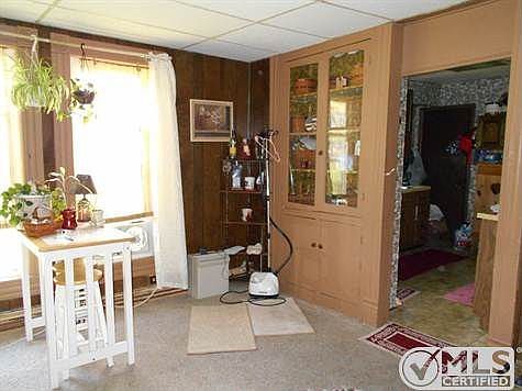 3rd image of 67 Oak Ave