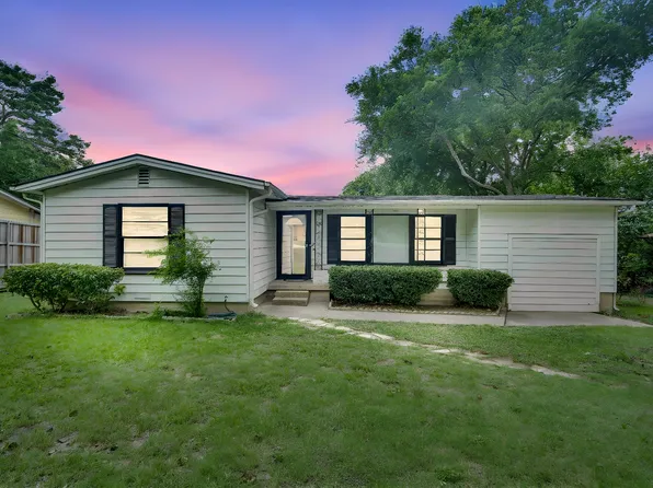 207 N Lyndalyn Ave, Desoto, TX 75115