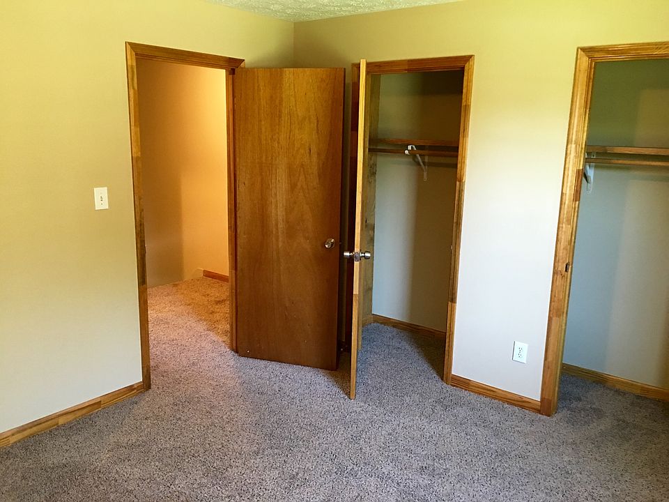1st image of 59 Evergreen Ln APT 9