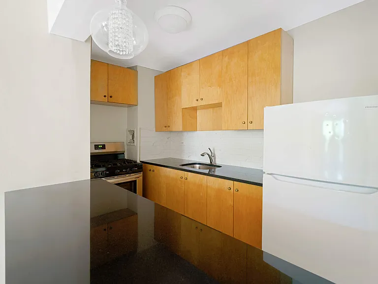 30-44 29th St #4C — Photo 7