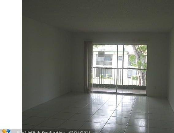 5th image of 4271 NW 89th Ave APT 207