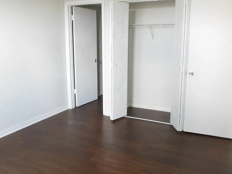 744 Executive Center Dr #23-9-23 — Photo 15