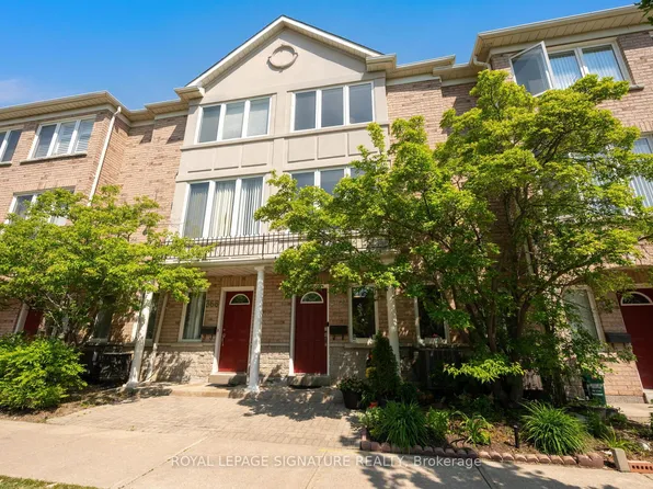 370 S Park Rd, Markham, ON L3T 7W1